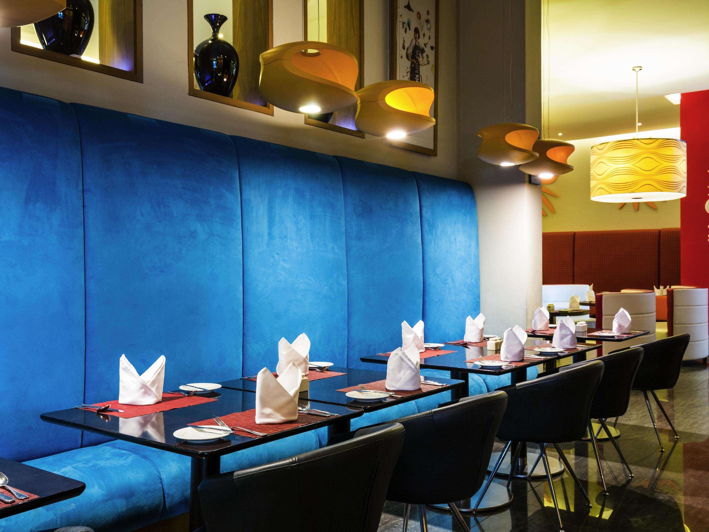 Ibis Mall Avenue Dubai Bagian luar foto