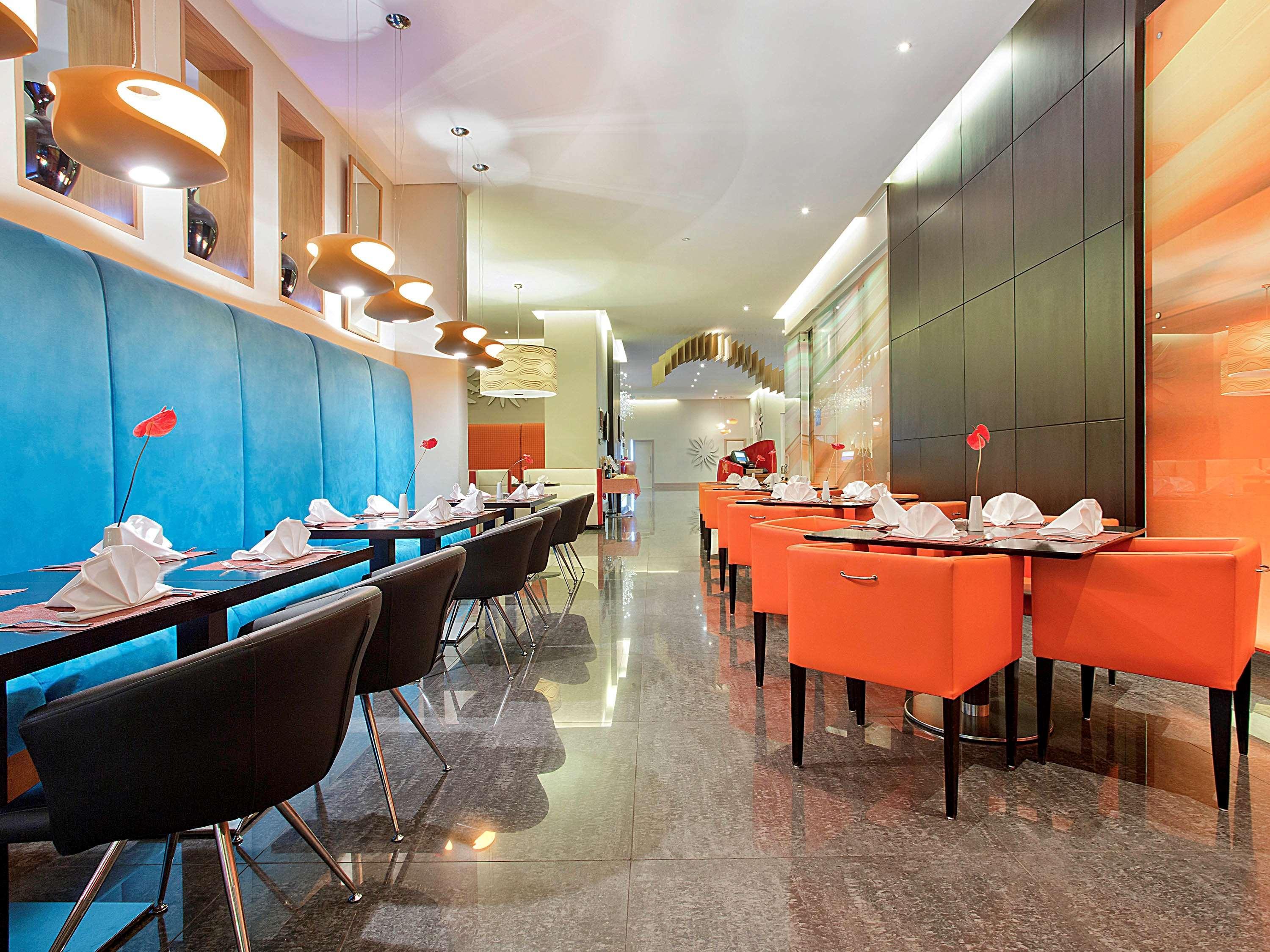 Ibis Mall Avenue Dubai Bagian luar foto