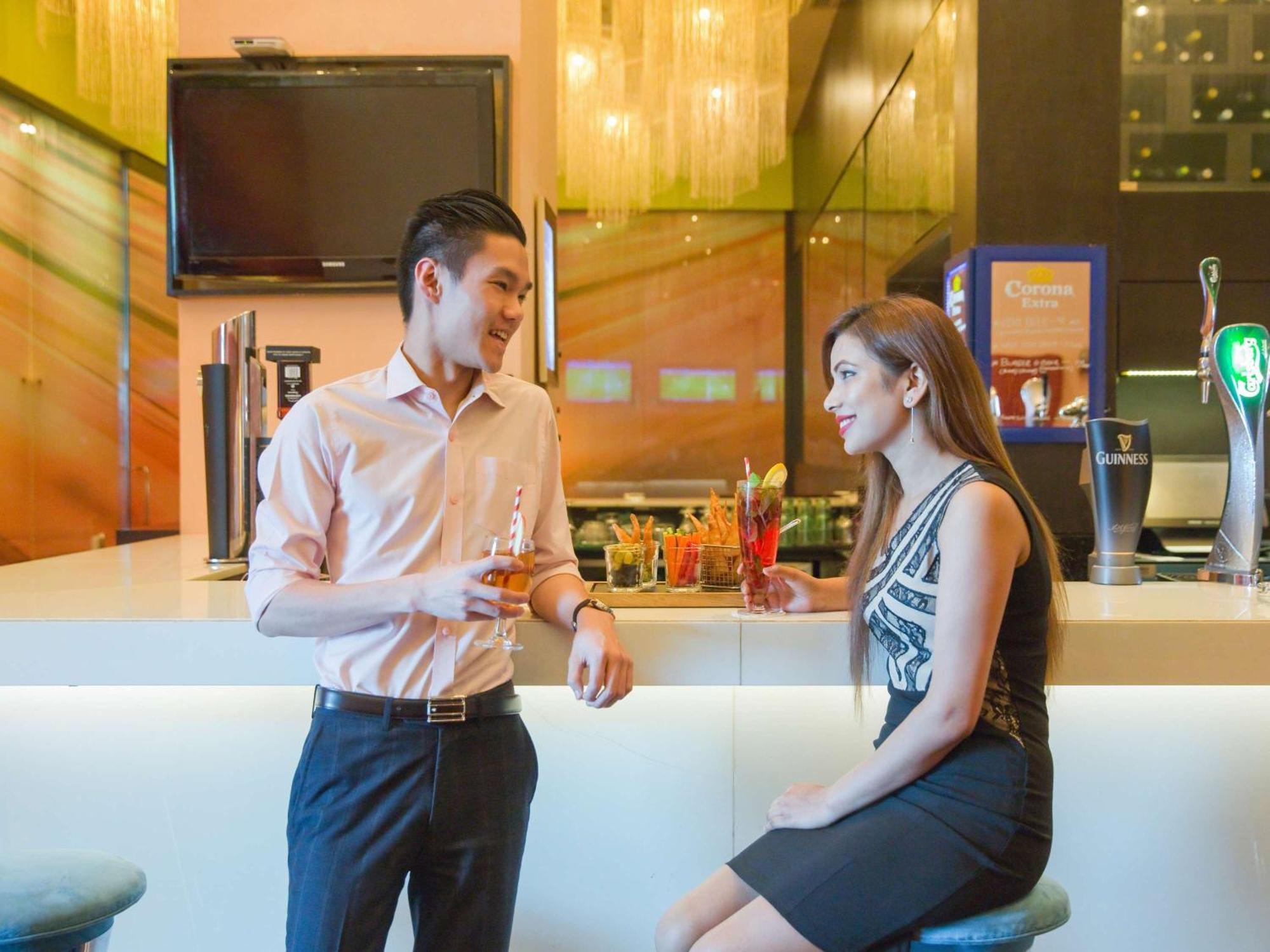 Ibis Mall Avenue Dubai Bagian luar foto