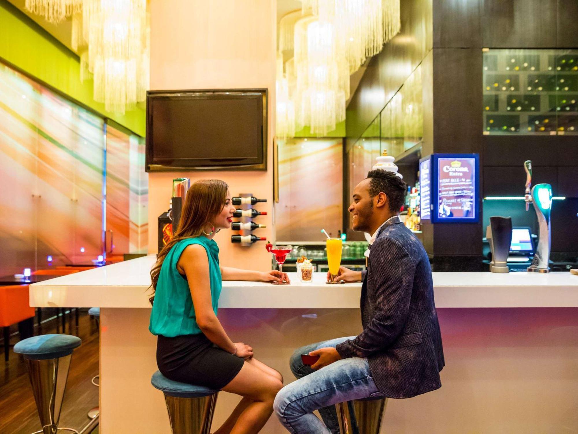 Ibis Mall Avenue Dubai Bagian luar foto